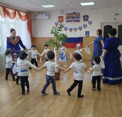 Год единства народов России - МБДОУ детский сад № 17 Колобок