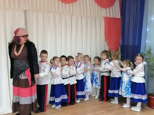 Масленица - МБДОУ детский сад № 17 Колобок