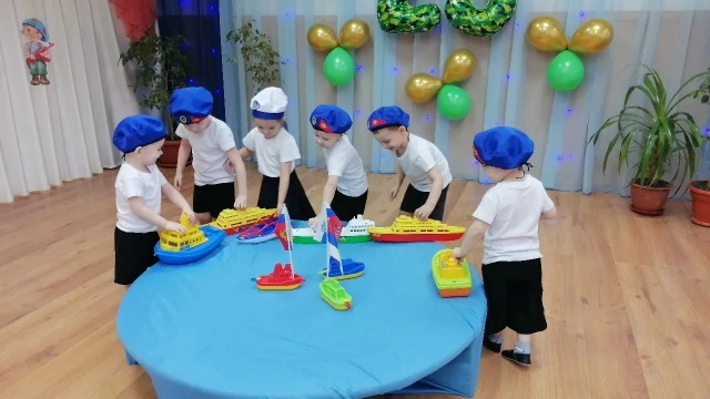 День защитника Отечества - МБДОУ детский сад № 17 Колобок