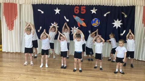 День космонавтики - МБДОУ детский сад № 17 Колобок